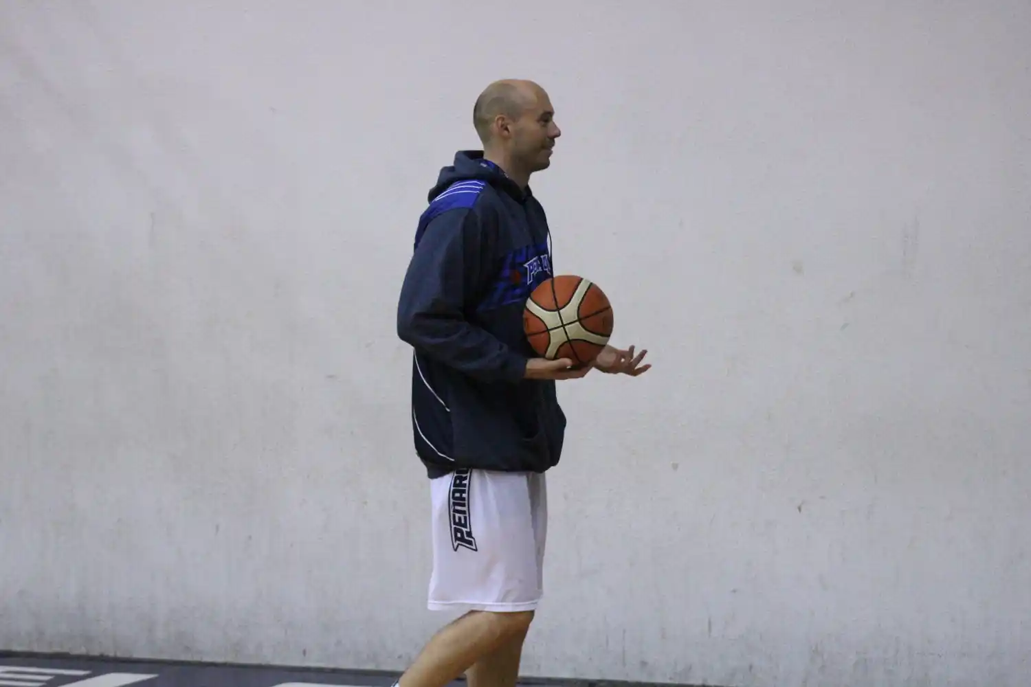 Peñarol sumó a un pivote serbio