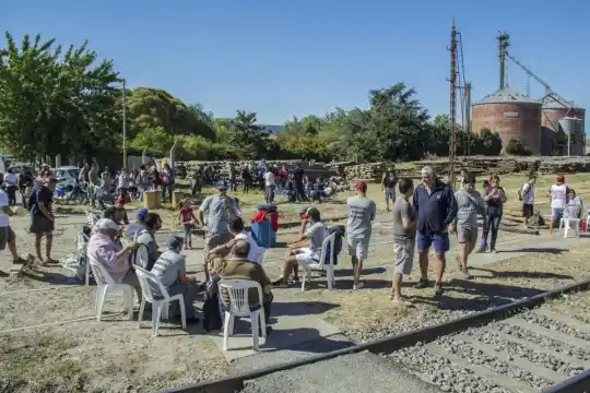 Fanazul: Los trabajadores fueron convocados a una audiencia junto al Gobierno