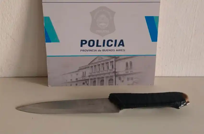 Con brote psicótico atacó a su madre con una cuchilla