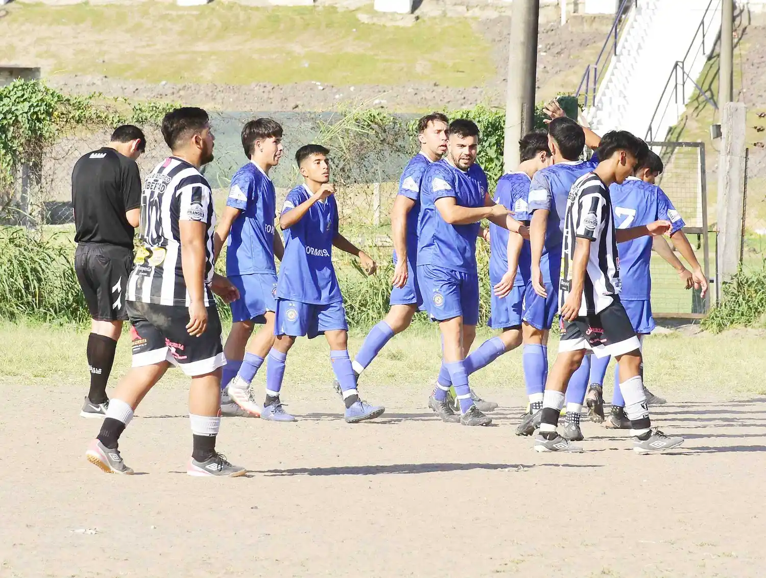 San Martín goleó a Villa Jardín y
Sol de América venció a Libertad