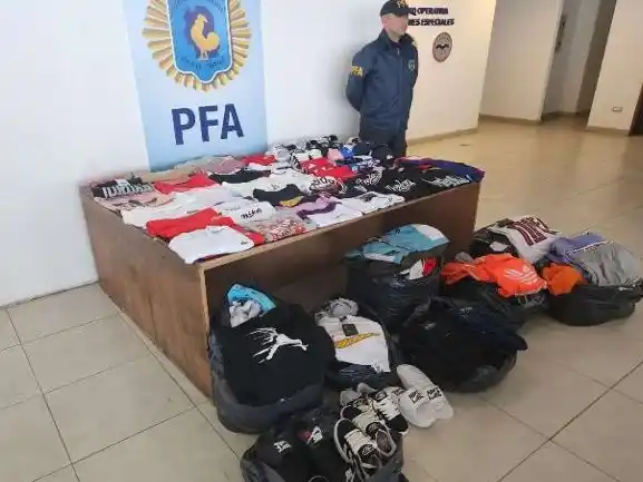 Policía