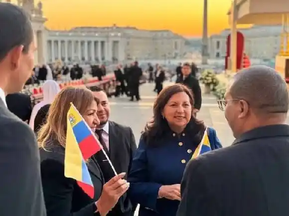 Delegación venezolana se reunió con el papá León XIV