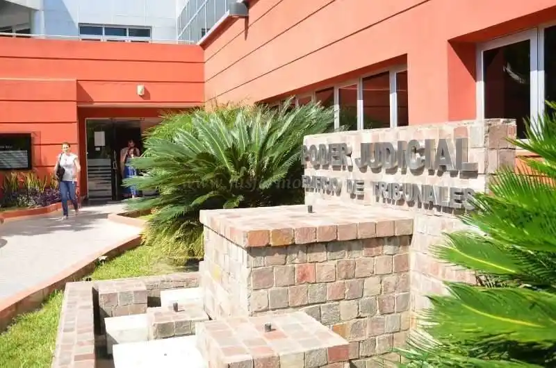 Paro y movilización de
judiciales para mañana