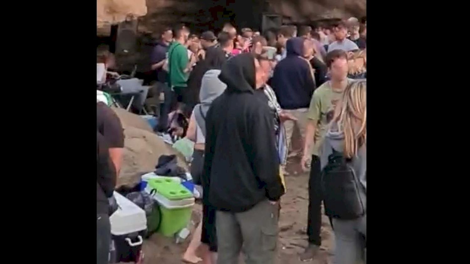 En Necochea hicieron una fiesta clandestina en la playa y dos jóvenes que participaron dieron positivo de coronavirus