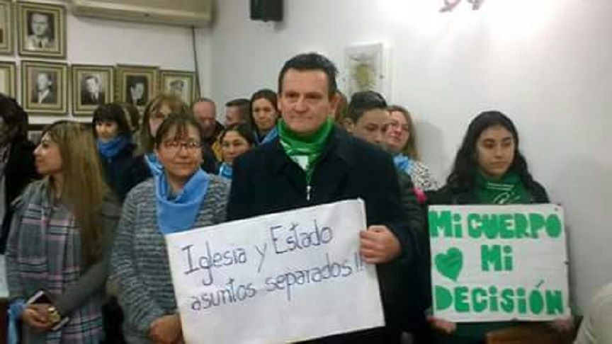 «Acá lo que se discute es el carácter laico de la ciudad de Crespo o no»
