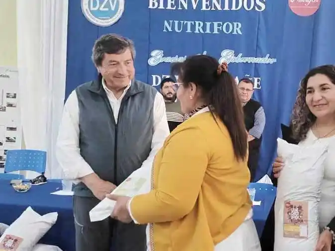 Nutrifor comenzó una nueva ronda de entrega
de alimentos a establecimientos escolares