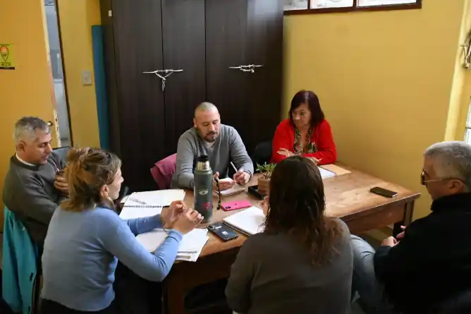 Reunión con organizaciones sociales ante la baja del programa Volver al Trabajo