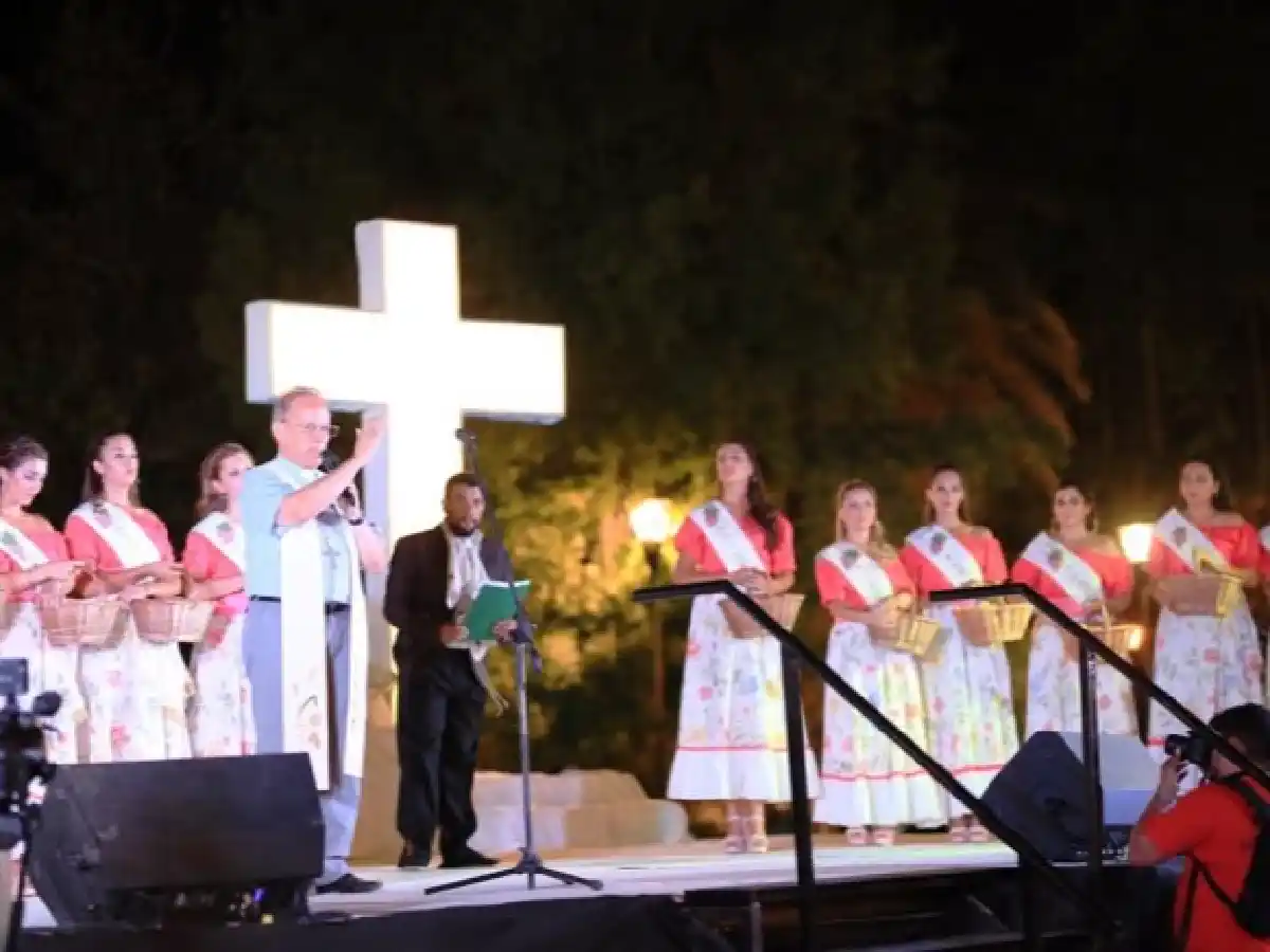 Con la bendición de los frutos comenzó el calendario oficial de la vendimia en Mendoza