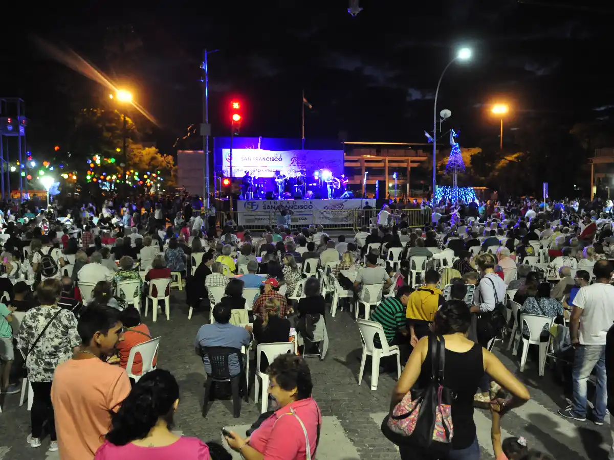 La segunda noche de Peatonal de la 25, con atractiva grilla de artistas 