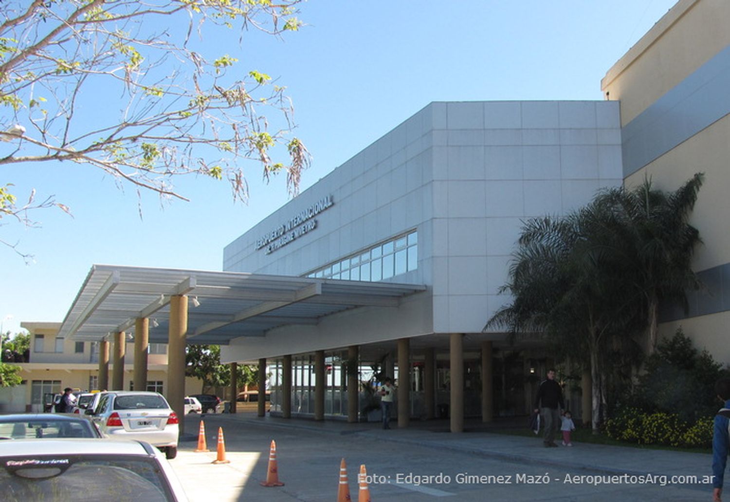 Investigarán problemas en la pista del aeropuerto de Corrientes