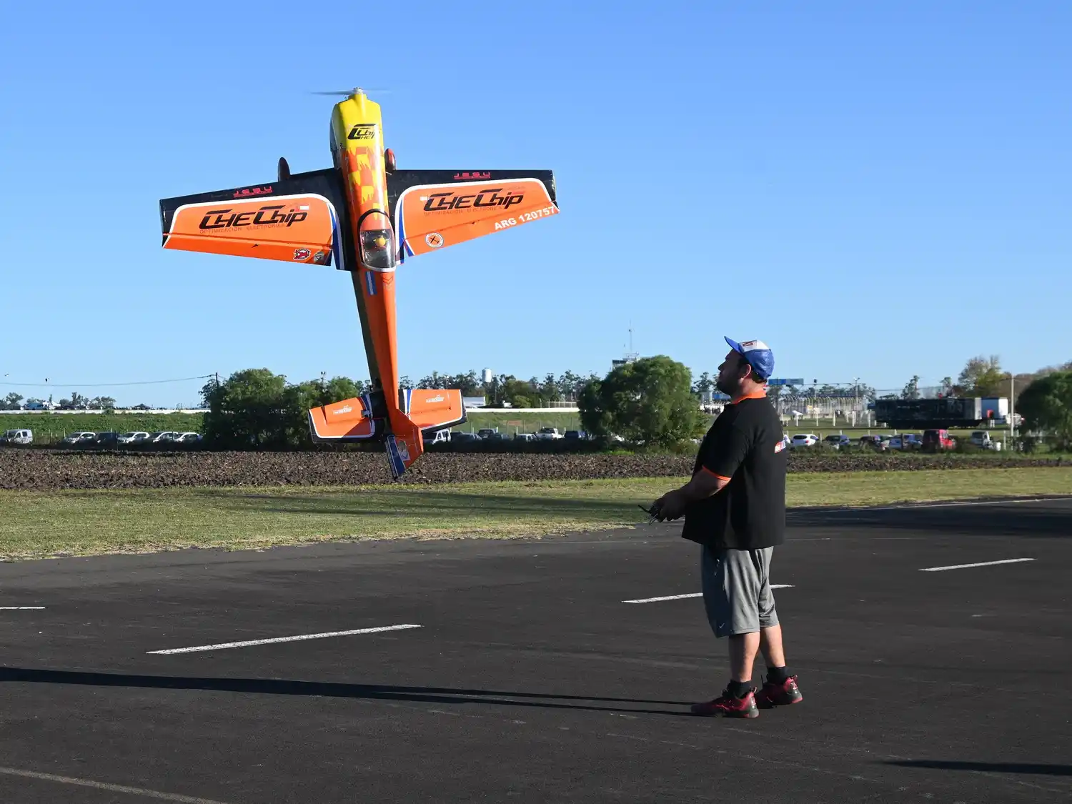 El cielo de Paraná se llenó de pasión y vuelos en el Encuentro Nacional e Internacional de Aeromodelismo 2025
