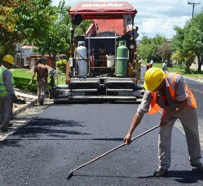 Tránsito  interrumpido  en calle Moulins  entre Ituzaingó  y Concejal Veiga