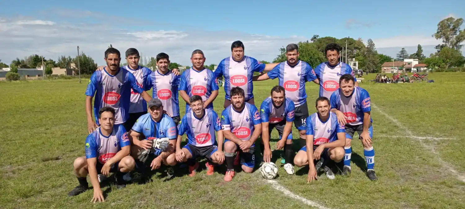 9 de Julio estrenando Camiseta