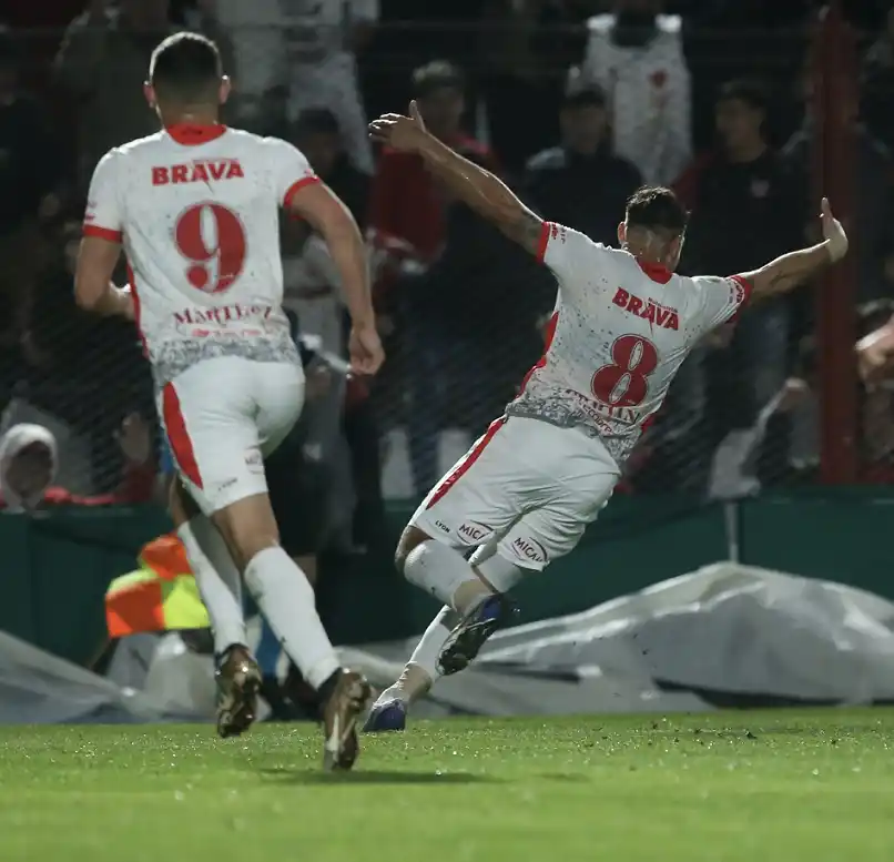 Lanús perdió ante Instituto y se perdió la chance de entrar en zona de Copa