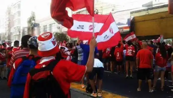 Hinchas del Rojo festejaron los 111 años del club