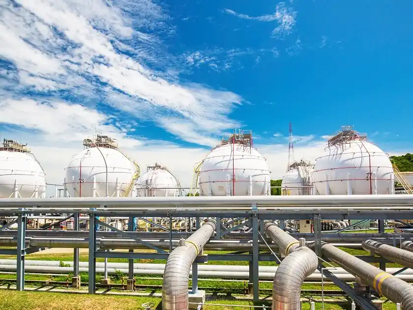 El Gobierno prorrogó la emergencia energética en gas hasta fines de 2027 y busca privatizar la importación de GNL