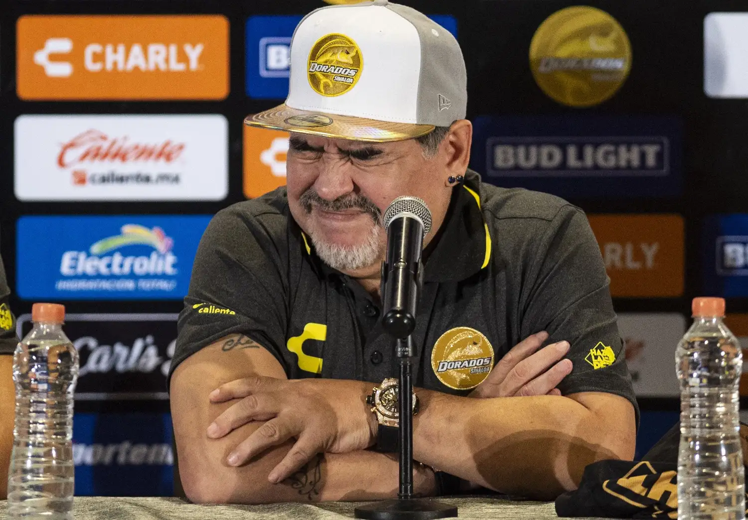 Presentaron a Maradona
