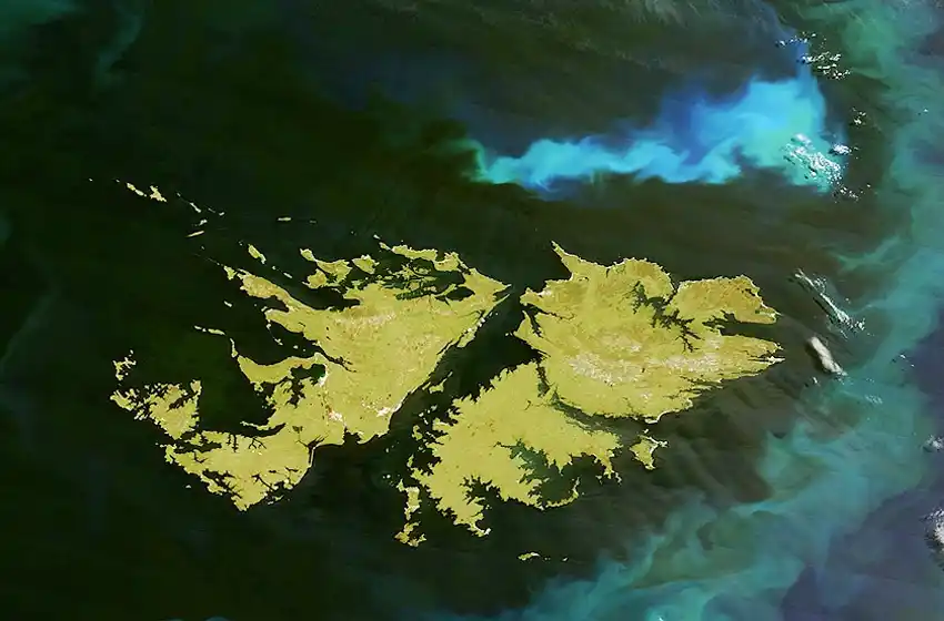 Malvinas: maniobras militares de Reino Unido y «enérgico rechazo» de Argentina