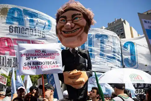 ¿Avanza el experimento ultraliberal de Milei en Argentina?
