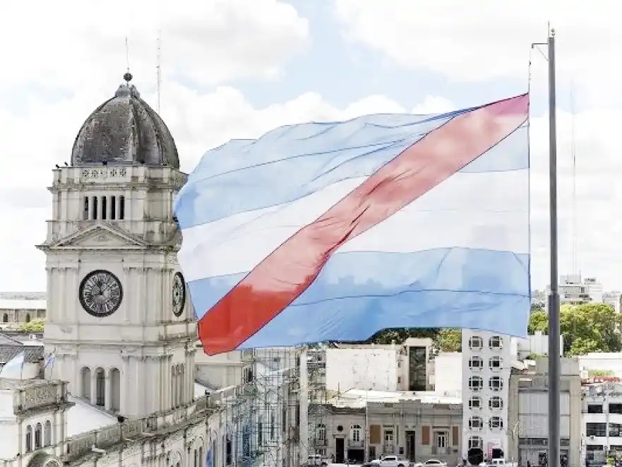 Entre Ríos autorizó un doble esquema de endeudamiento: bonos internacionales y letras de tesorería