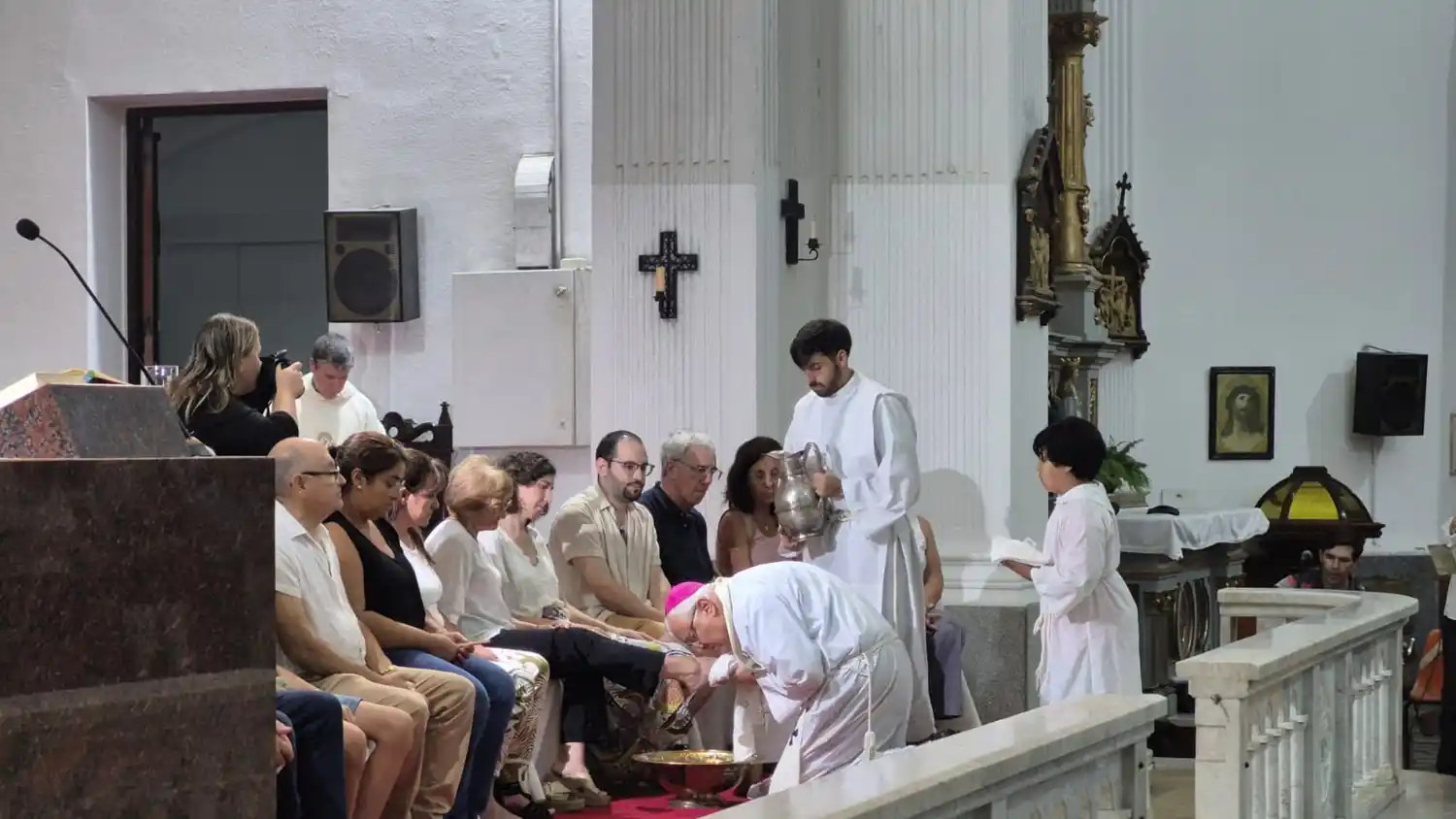 Con un fuerte llamado al compromiso solidario, Mons. Zurbriggen destacó el sentido de la Eucaristía en la Misa de la Última Cena