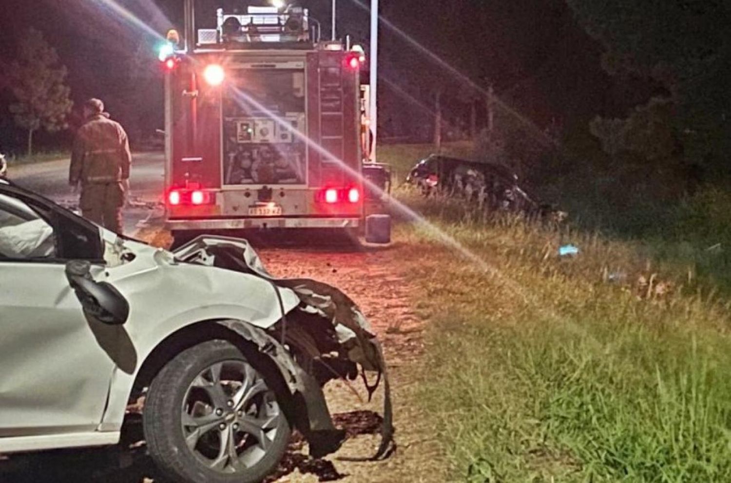 Choque fatal: la madre e hija que sobrevivieron al accidente están intubadas y muy graves