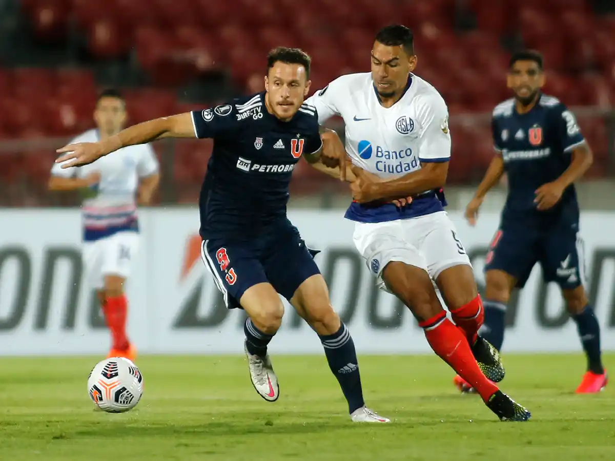 Con uno menos, San Lorenzo se llevó un valioso empate de Chile