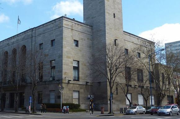 El Municipio descontará el día a los docentes municipales