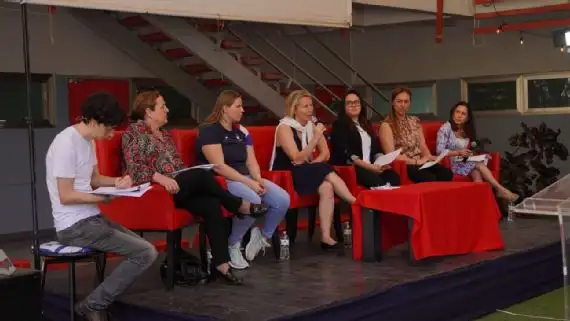Encuentro entre deportistas y paradeportistas donde analizaron el rol de la mujer en el deporte
