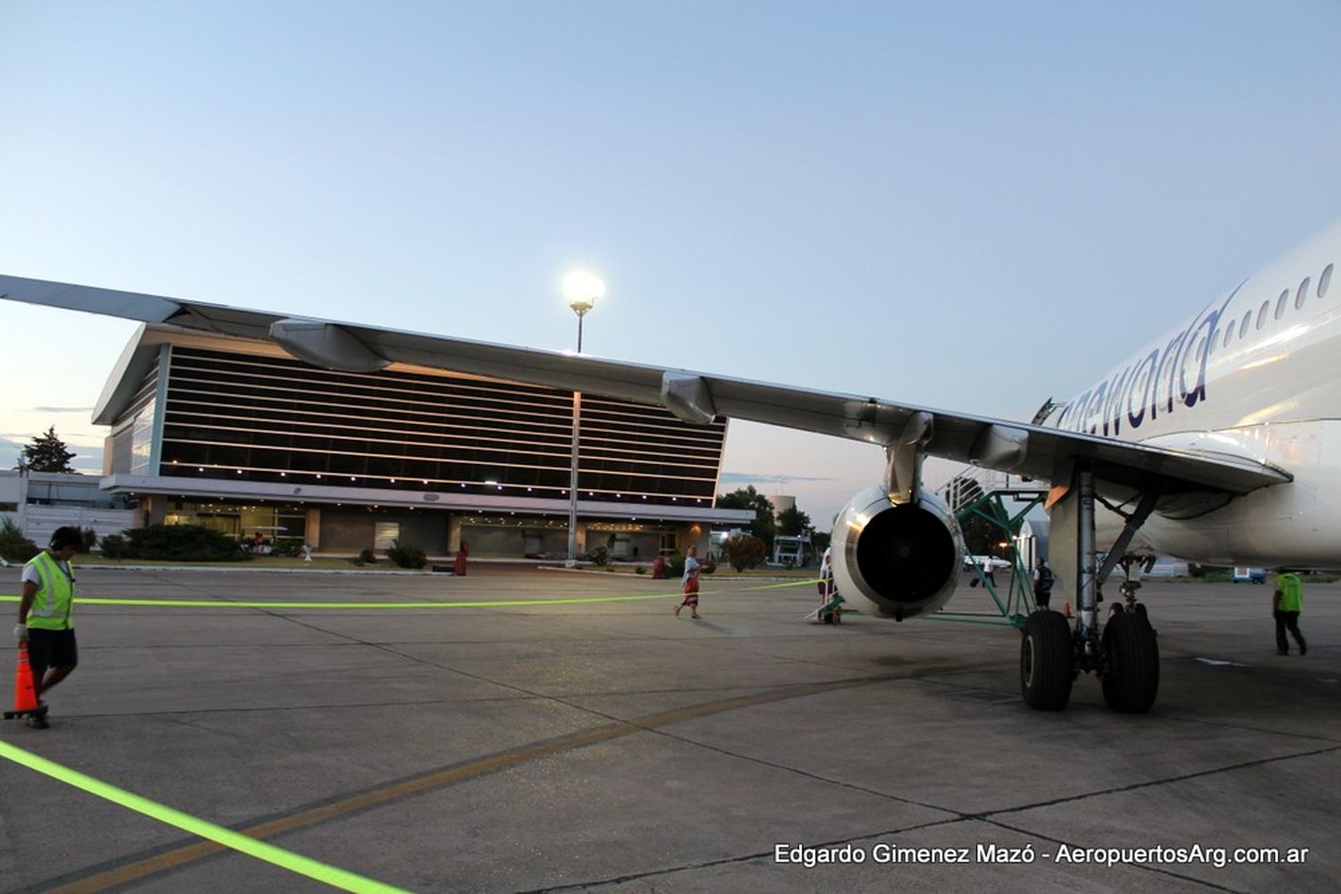 Sábados de Videos N°40: hoy, aeropuerto de Neuquén (en homenaje a un amigo)