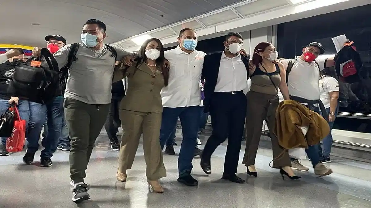 Esta es la tripulación del avión de Emtrasur que llegó a Venezuela este #16Sep