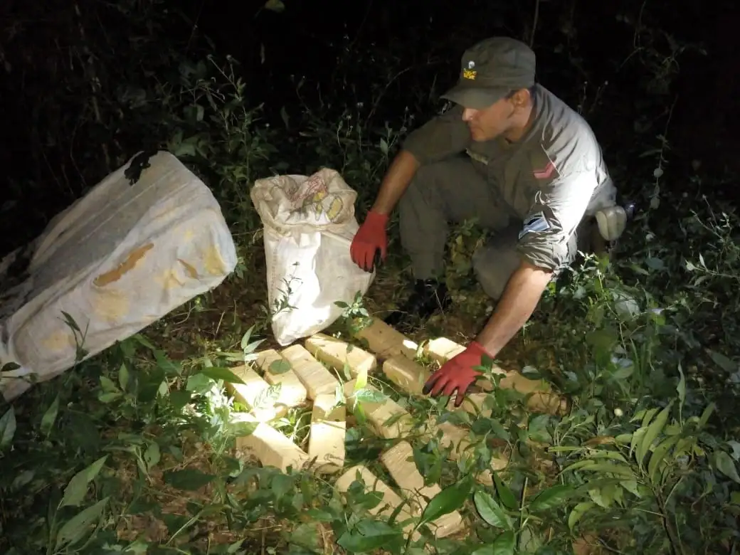 Decomisaron casi nueve kilos de cocaína ocultos en encomiendas