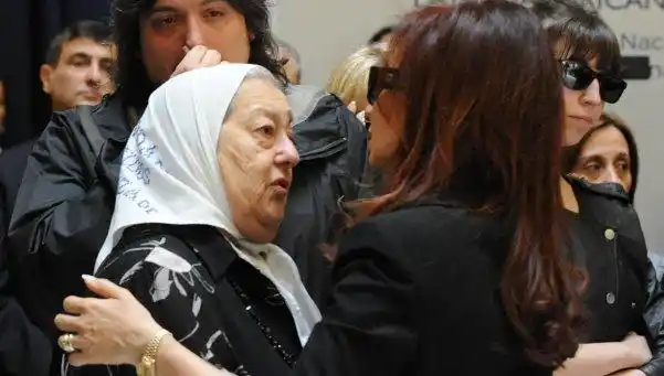 La carta de Hebe de Bonafini a Cristina: “No podrán con nosotros”