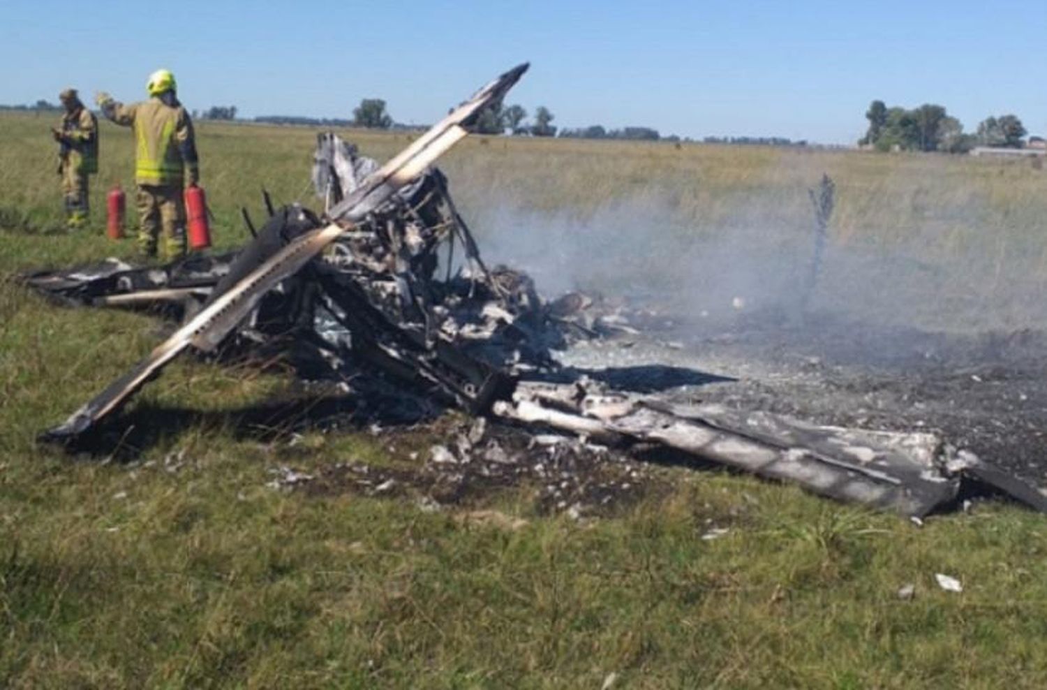 Fatal accidente aéreo: fallecieron un inspector de vuelo y su alumno, que rendía para ser piloto