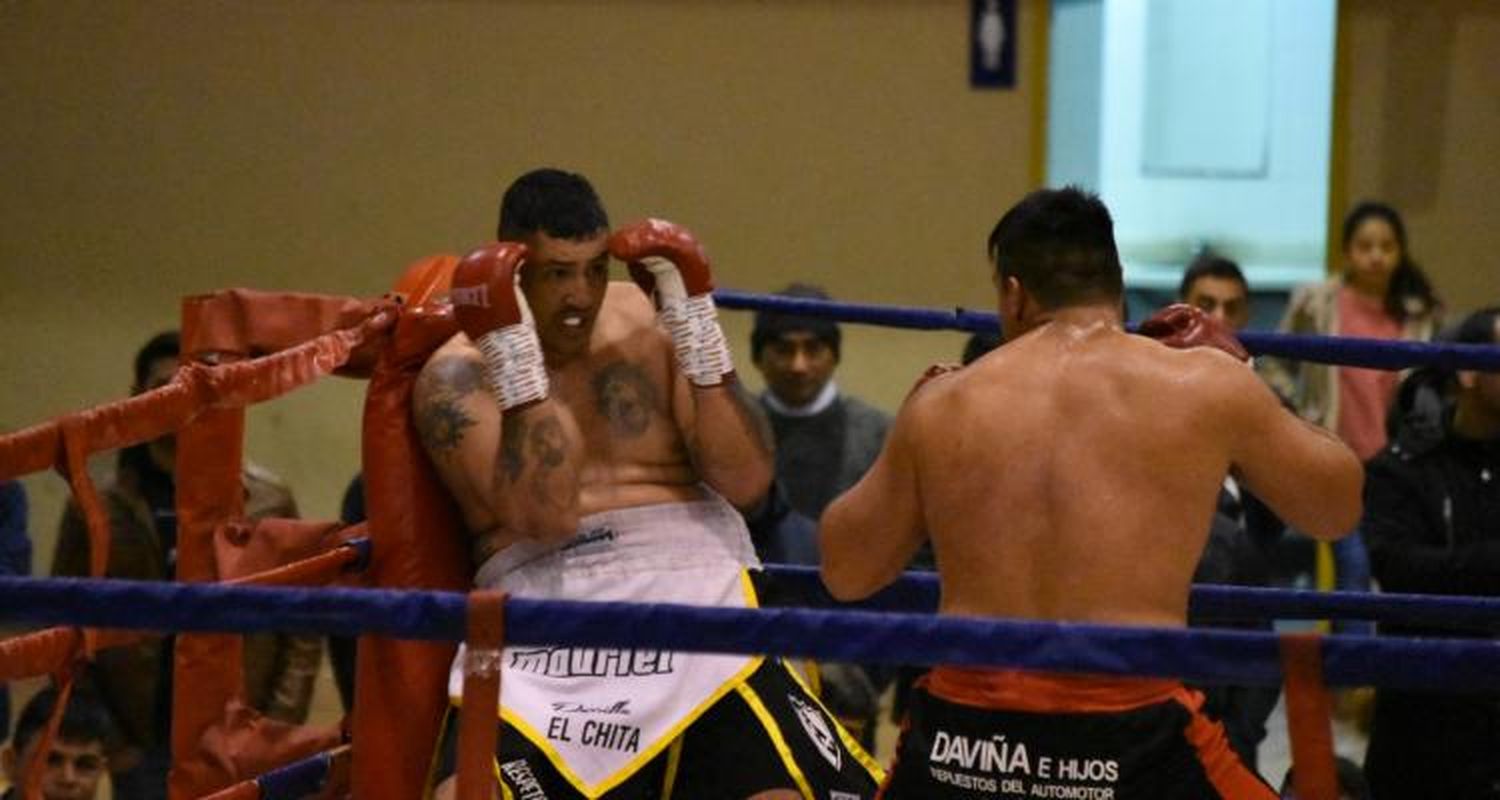 Por puntos, Kevin Espíndola y Damián Muñóz sacaron pecho en el Estadio Municipal
