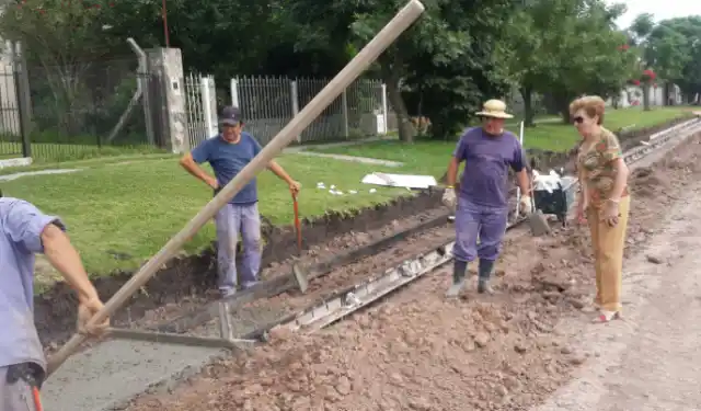 Galarza. Más obras de cordón cuneta