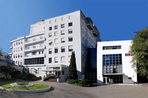 Pacientes del Hospital Británico fueron evacuados por incendio