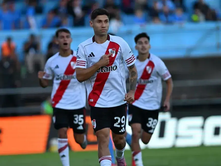 https://tn.com.ar/deportes/futbol/2026/10/10/river-vs-estudiantes-de-rio-cuarto-por-el-torneo-clausura-posibles-formaciones-a-que-hora-y-como-ver-el-partido-en-vivo-por-tv/