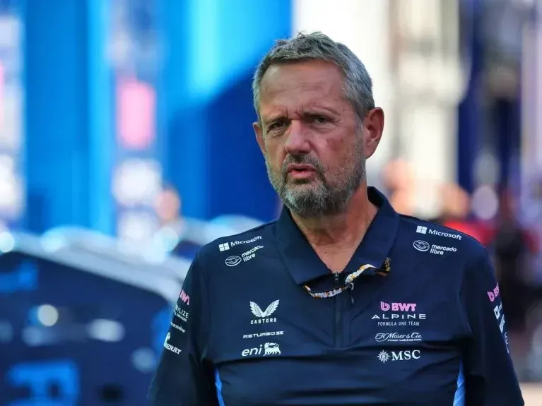 Steve Nielsen,deja claro lo que necesita mejorar Alpine para 2026.Foto:@LucianoYoma