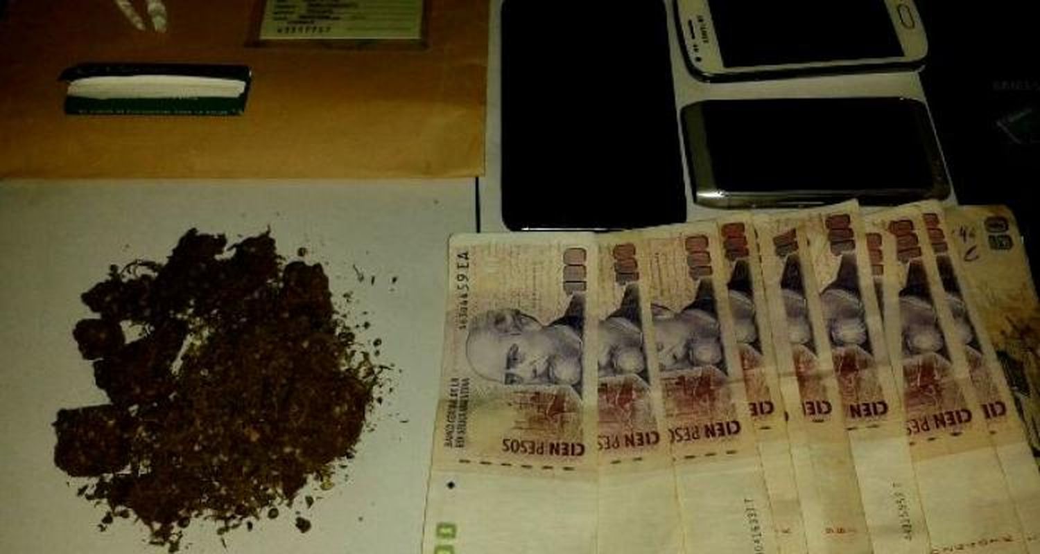 Dos detenidos por venta de marihuana en el Paseo Público