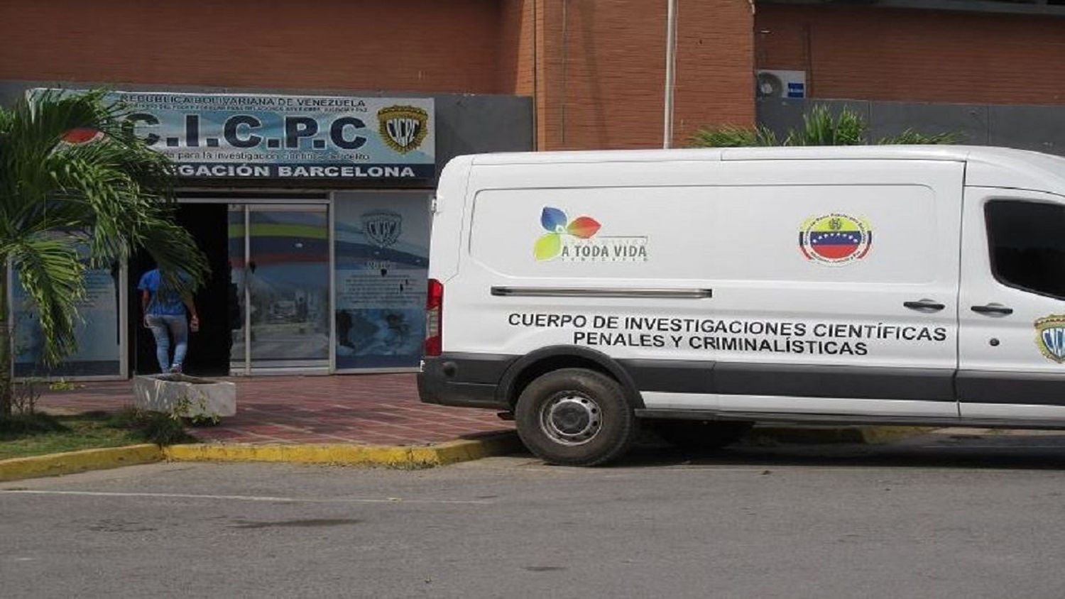 ATROPELLARON A 2 PERSONAS,  una murió y se dieron a la fuga: así trataron de ocultar el crimen