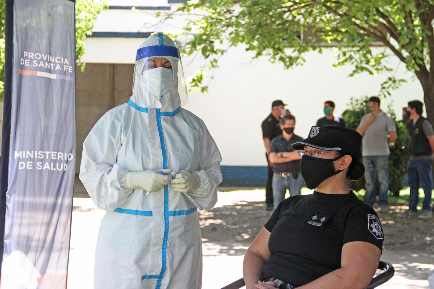 Covid-19: continúan realizando hisopados a las fuerzas policiales