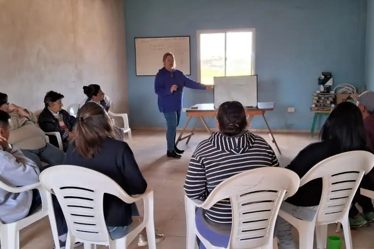 Comenzó el espacio de escucha sobre violencia por motivos de género en barrios de la ciudad