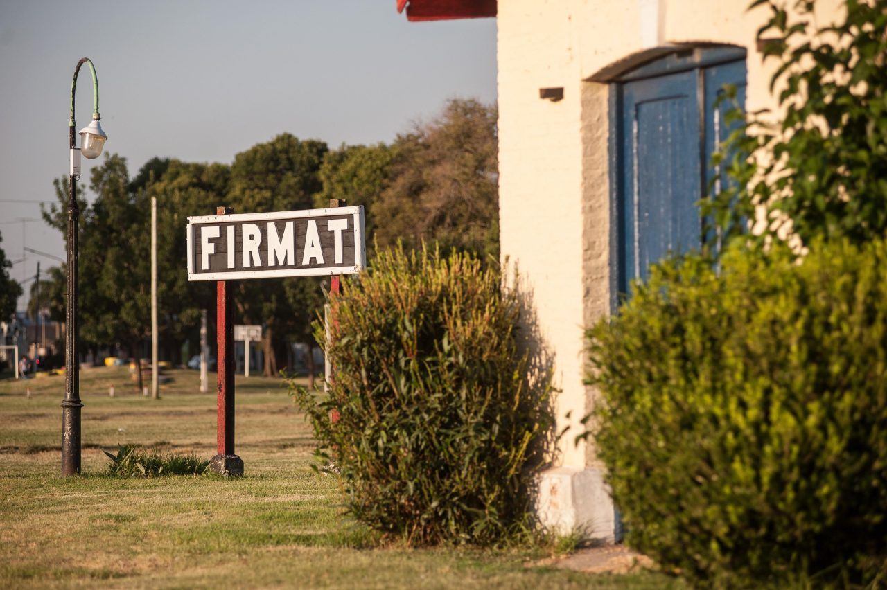 Firmat: quedó inconsciente tras recibir un ladrillazo en la cabeza
