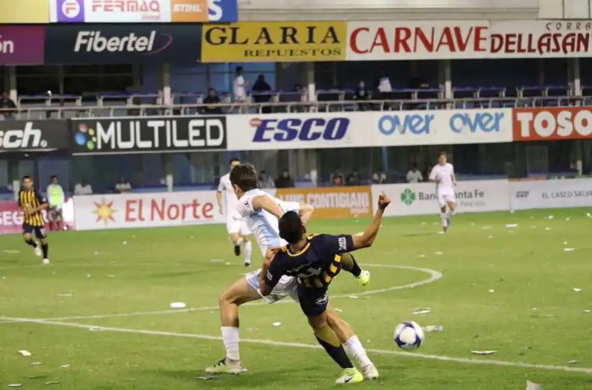 Triunfazo de los pibes canallas cuando todo se terminaba