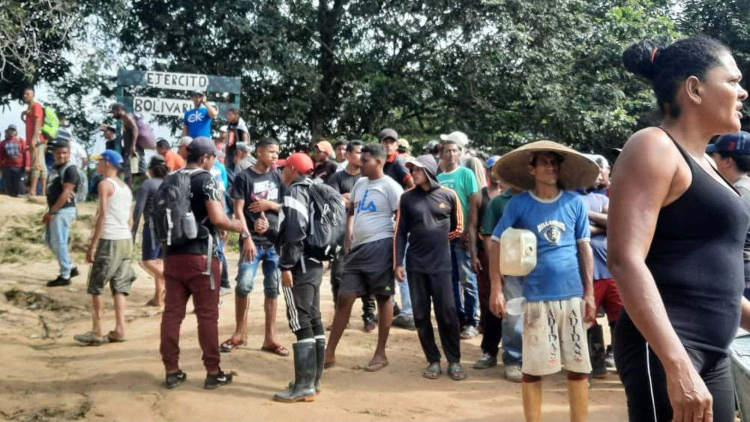 PENDIENTE: militares impiden el acceso a minas de El Dorado