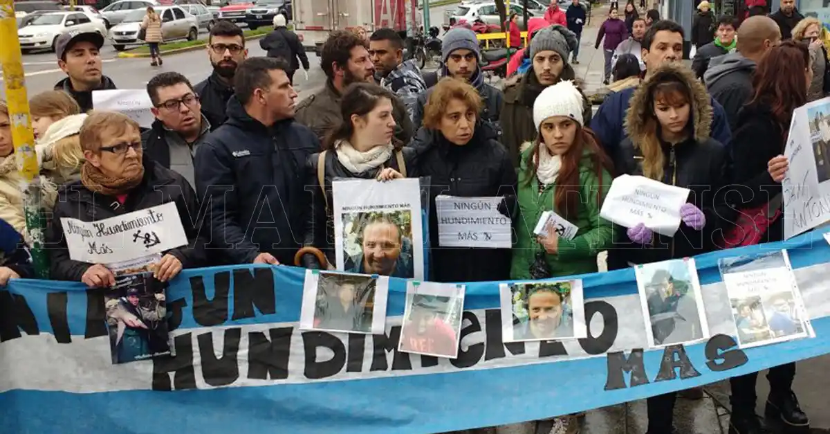 Familiares del Repunte: “Los barcos viejos no tienen que navegar más”