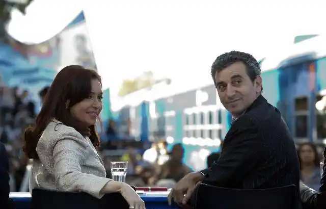 Por cadena nacional, Cristina anunció la renovación de "todos los trenes del área metropolitana"