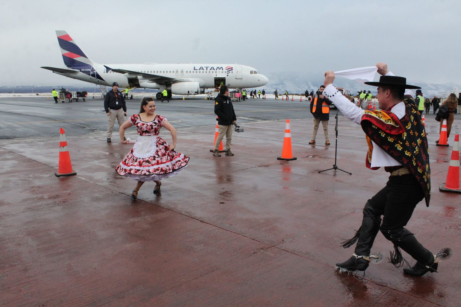 LATAM sumó dos nuevos destinos en Puerto Montt