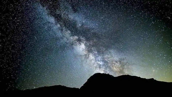 Astrónomos revelan la primera imagen supernítida de la Vía Láctea